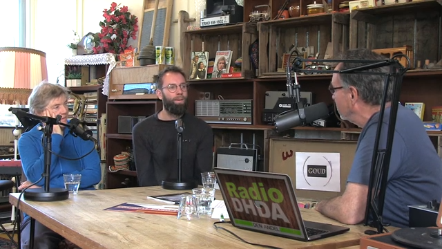 Radio De Holm/Den Andel: moet je luisteren naar stemmetjes in je hoofd?