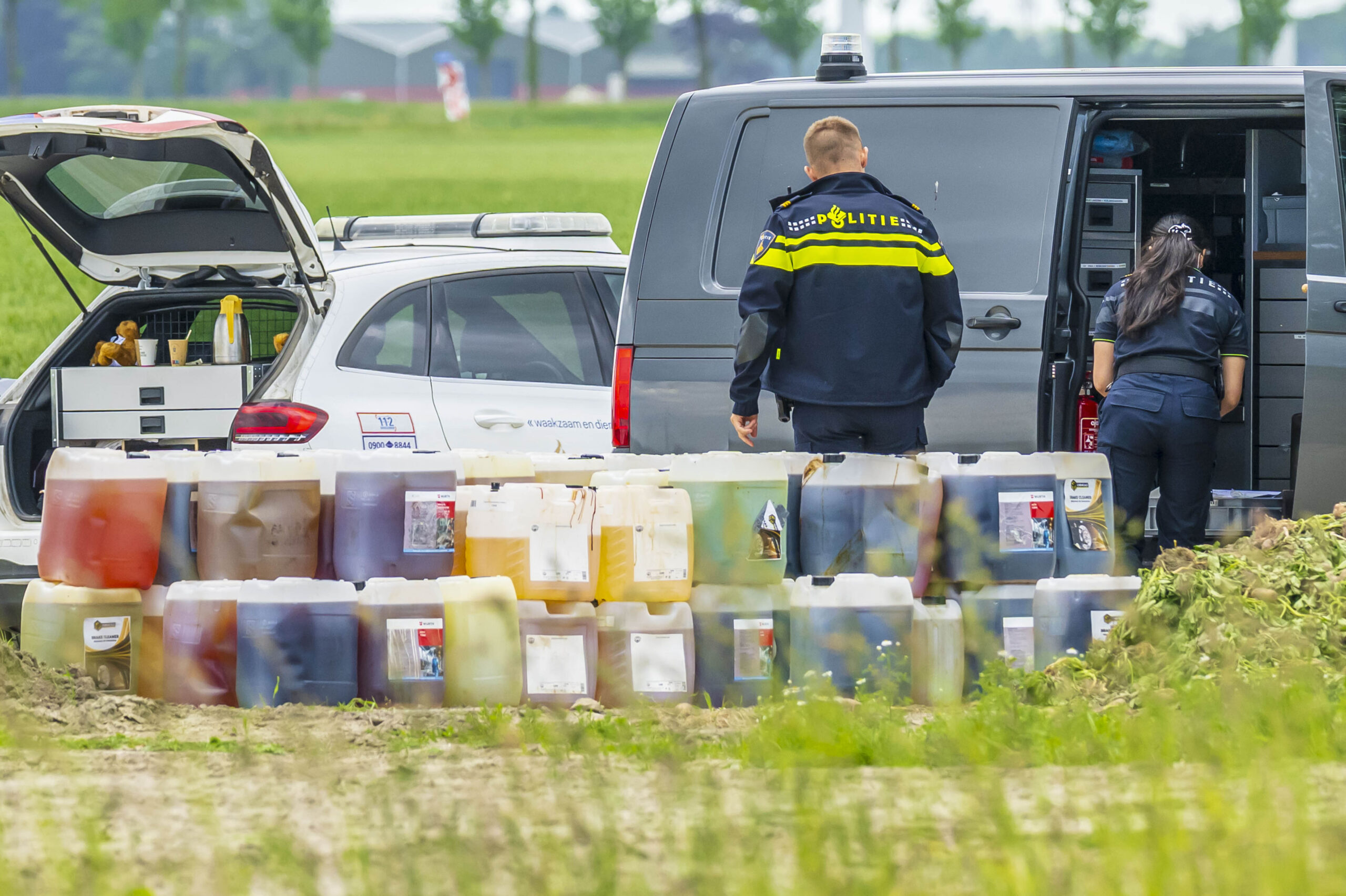 Mogelijk afval van drugslab gedumpt in Oudeschip