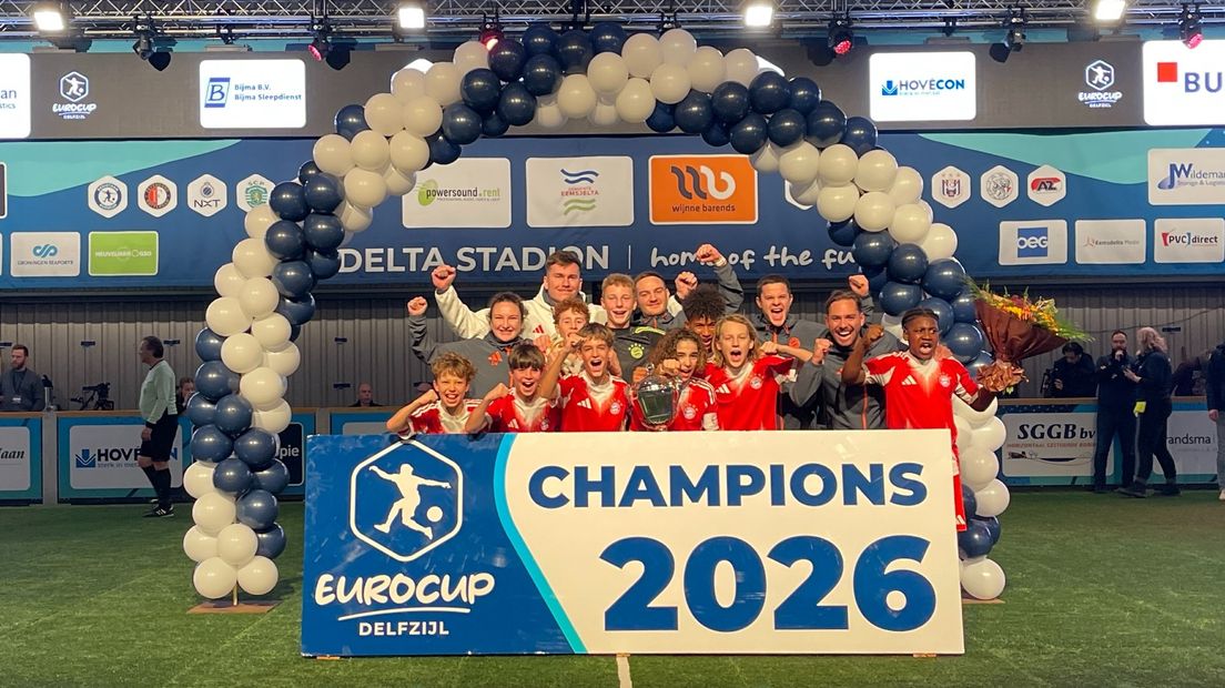 Arjen Robben ziet Bayern München Eurocup Delfzijl winnen